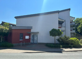 BarneLAB Beteiligungswerkstatt Wunstorf zukunftsfähige Mobilität Barnestraße Verkehrswende Anwohner Vorbote der Mobilitätswende Kunst Kunstinstallation Autos